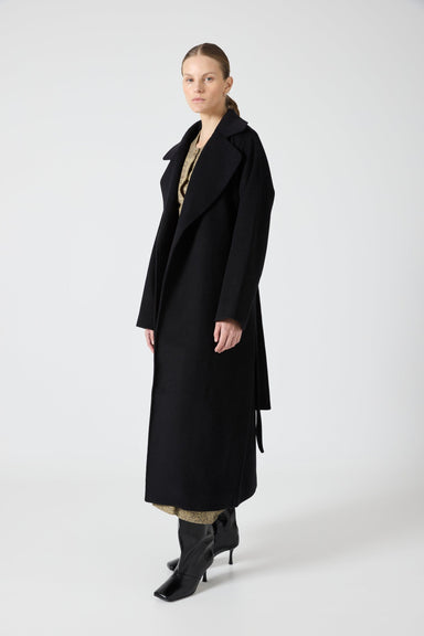 THIRD FORM CLASSIC WOOL COAT | BLACK